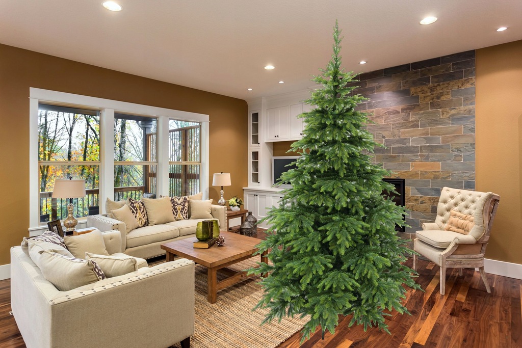 Комнатные искусственные елки: праздник у вас дома!