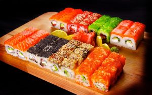 Суши с Доставкой от Профиткликс: Искусство Японской Кухни в Удобной Упаковке