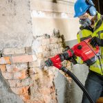Демонтаж кирпичной стены: правильные методы и особенности работы